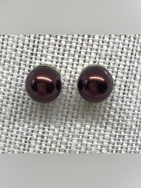 Vintage Jewelry - Vintage Brown Pearl Stud Earrings Classic Whimsigoth Preppy Cottagecore Fairy